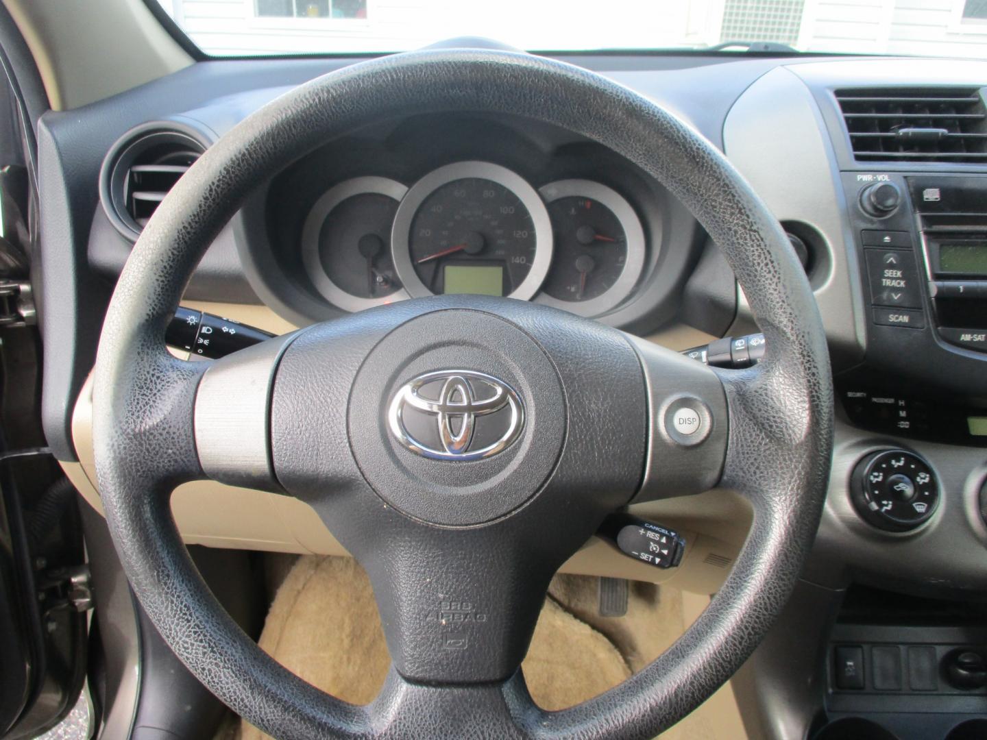 2011 GRAY /tan Toyota RAV4 Base I4 4WD with 3rd Row (2T3JF4DV5BW) with an 2.4L L4 DOHC 16V engine, 4-Speed Automatic transmission, located at 540a Delsea Drive, Sewell, NJ, 08080, (856) 589-6888, 39.752560, -75.111206 - Photo#18